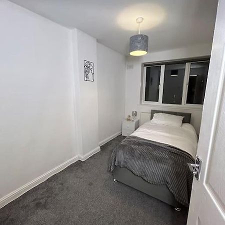 Whole Apartment Near To London Bromley Buitenkant foto